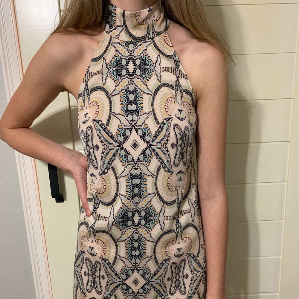 Super cute party dress ! Worn once